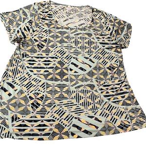 BEAUTIFUL Lula Roe Women’s Top 2XL